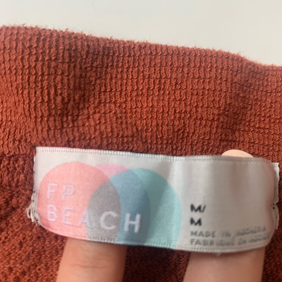 Free People beach tunic sweater side slit sz M - Picture 3 of 5